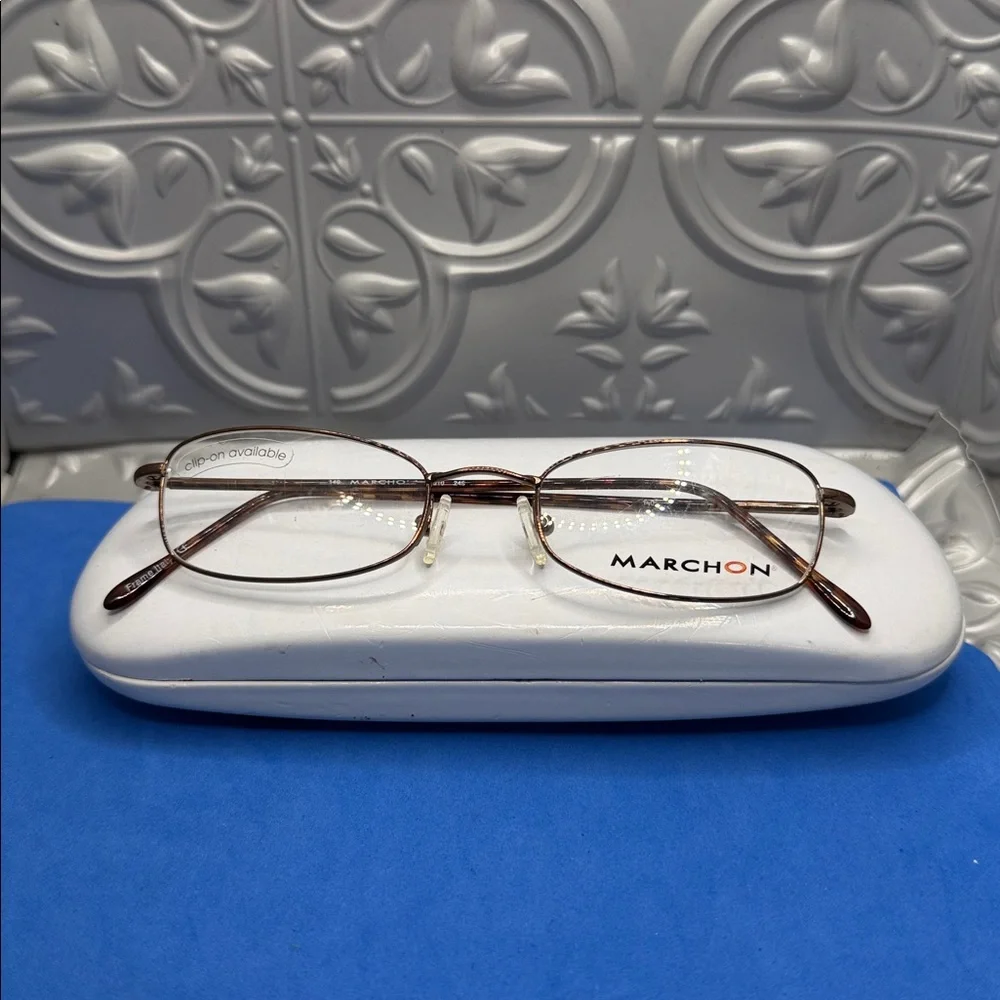 MarchOn Glasses 140‎ I 610 249 (glasses not sunglasses)